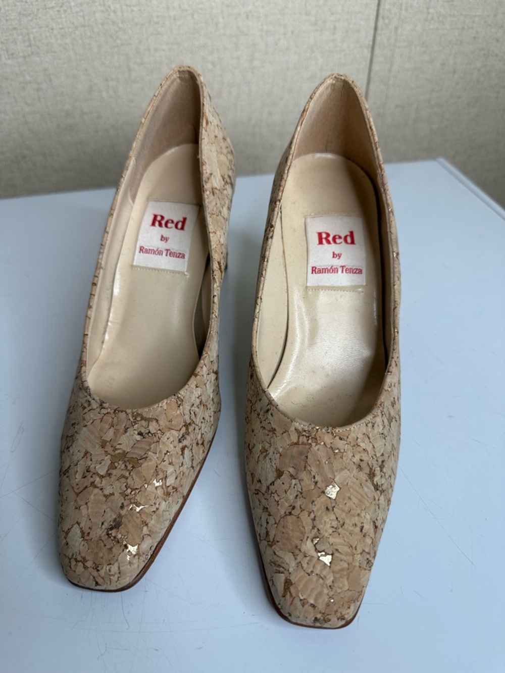 Ramon Tenza Cork Block Heel Pumps in Natural Beige with Gold Flecks